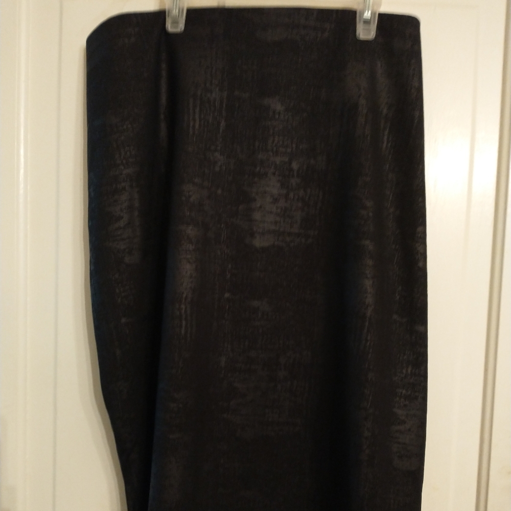 Mid  Calf Length Black Skirt Texture Pattern